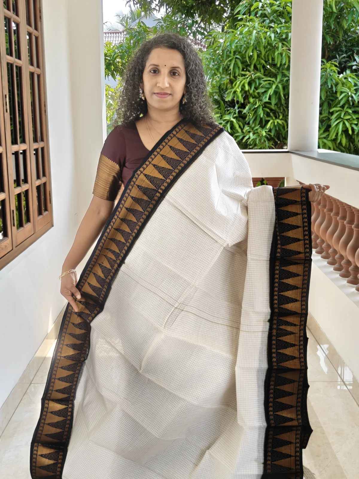 Sungudi Cotton Saree Ivory and Black Temple Border